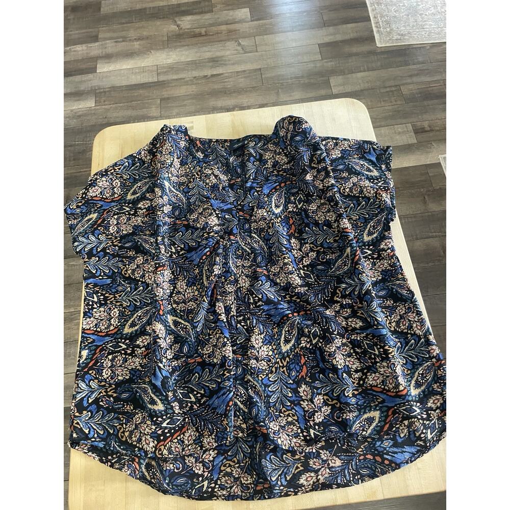 Daytrip Leafy Textured Boxy Oversized V Neck Top Blue S